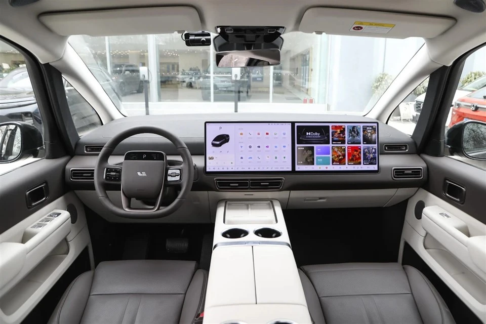 Li Auto MEGA